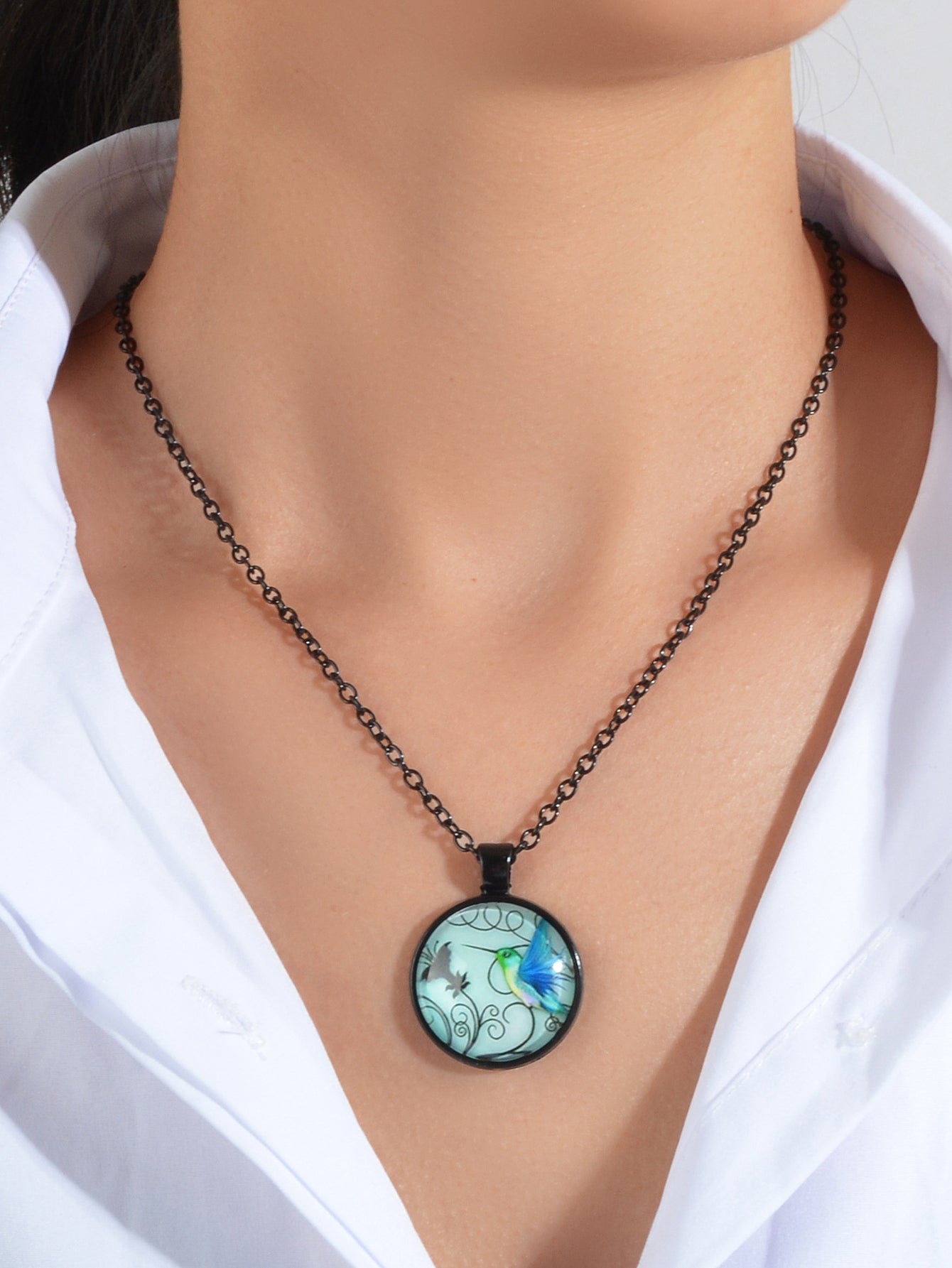 Vintage Retro Jewelry Black Chain Bird Pattern Round Charm Necklace Accessories-0